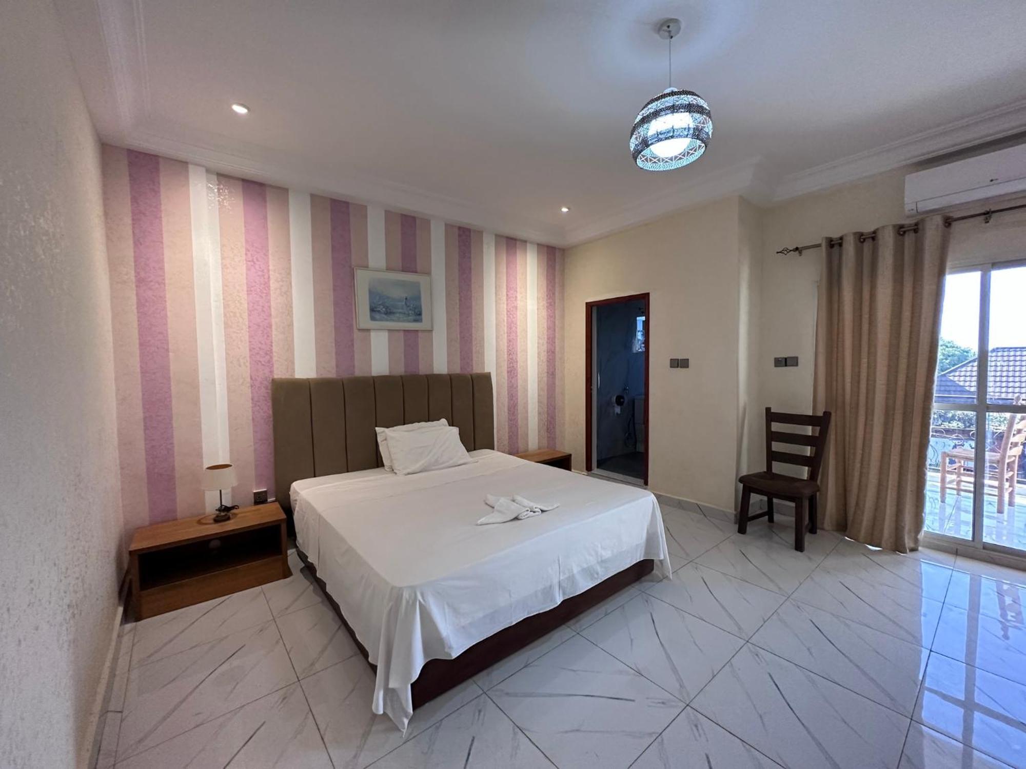 Apartments Plaza Hotel Кололи Экстерьер фото
